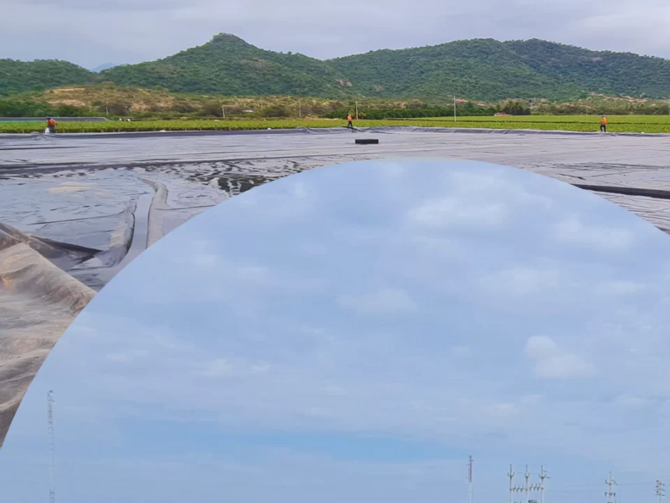 cubierta flotante en el agro